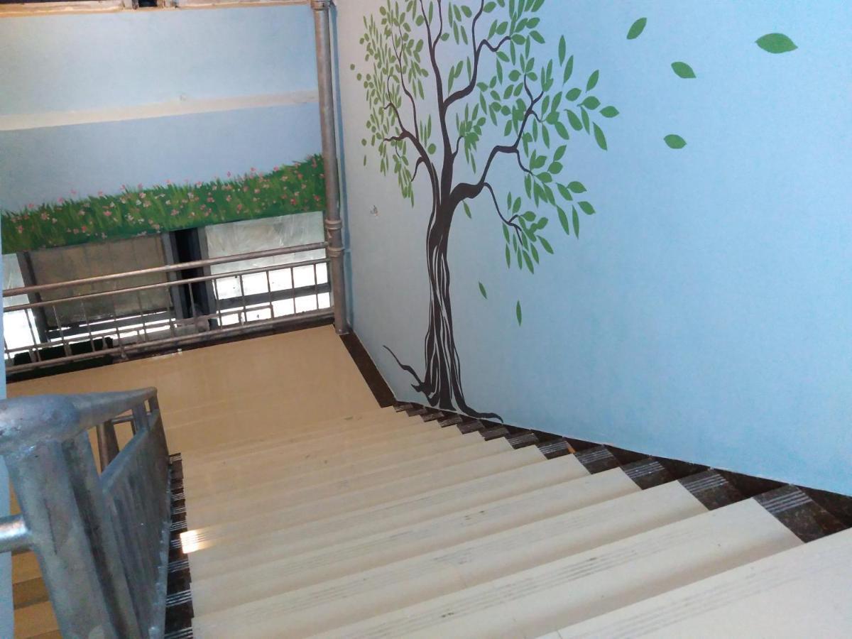 The Olive Tree Capsule Hostel Shenzhen Dış mekan fotoğraf